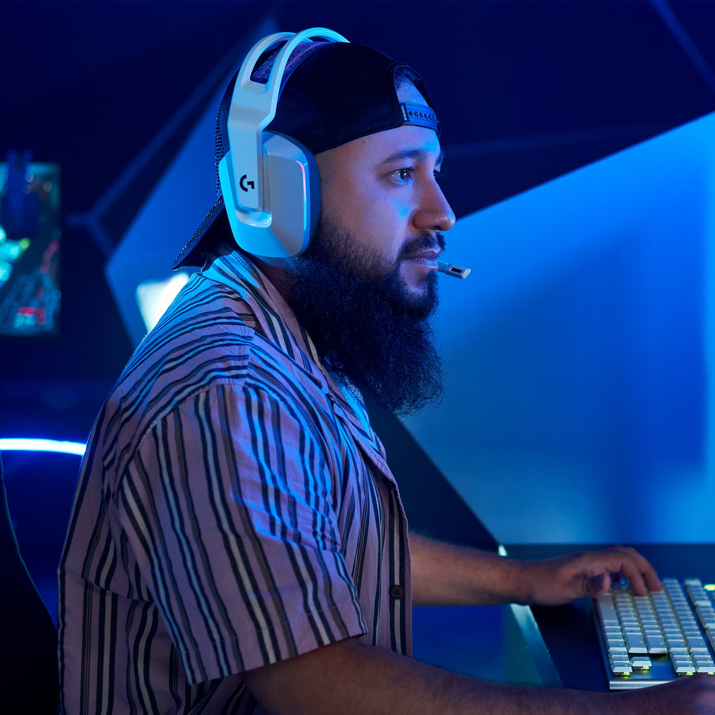 Audífonos Gamer Inalámbricos Logitech G Series G733 Blanco