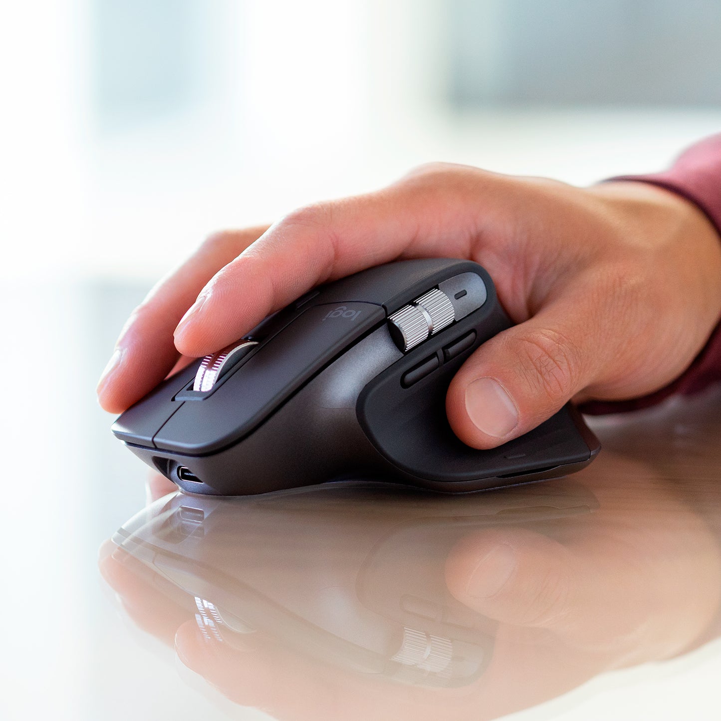 Mouse Logitech MX Master 4 Inalámbrico Bluetooth - Grafito