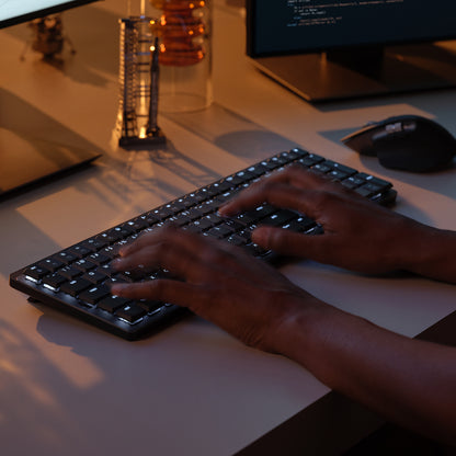 Teclado Bluetooth Logitech Mx Mechanical Mini Recargable Esp